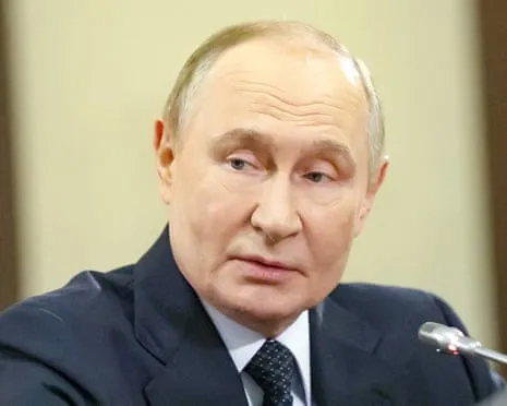Lack of Indication Suggests Putin Wants Negotiated Settlement in Ukraine, Asserts Departing MI6 Chief